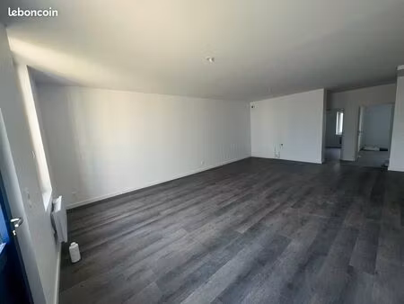 appartement t3 rdc non meublé 61 90 m²