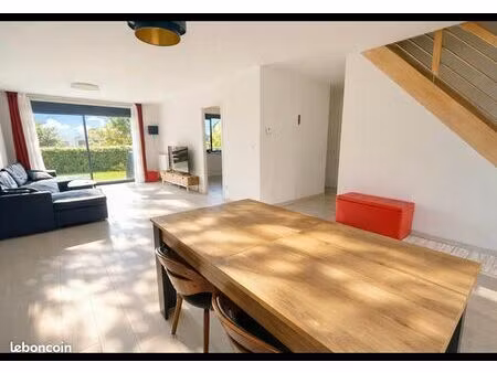 maison 7 pièces 147 m²