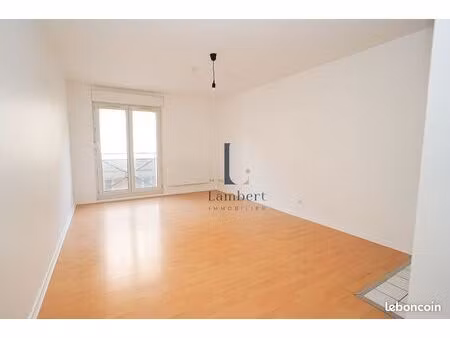 studio 1 pièce 29 m²