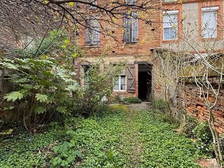 maison à rénover + local commercial – hyper centre grisolles – fort potentiel