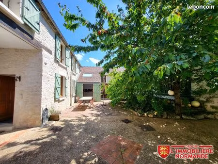 maison 9 pièces 240 m²