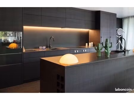 maison neuve entièrement meublée avec jardin privé et belles prestations