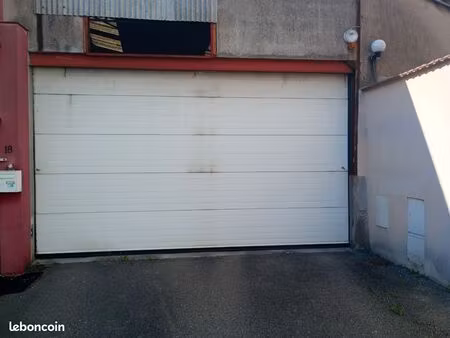 place de parking centre-ville