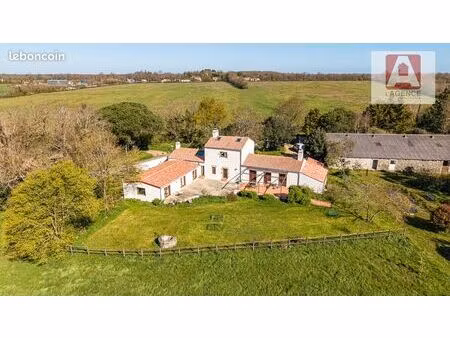 ferme 7 pièces 243 m²