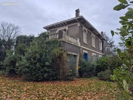 propriété 5 pièces 160 m²