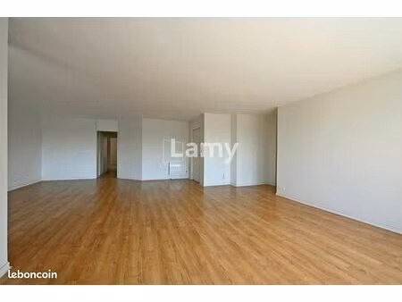 appartement 4 pièces 104 m²