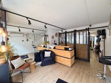 local idéal activité sur rdv 35 m2 climatisée rue commerçante