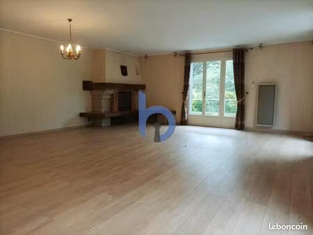 propriété 9 pièces 264 m²