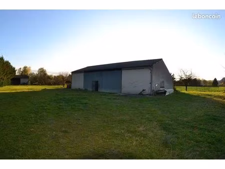 atelier 308 m² montdragon