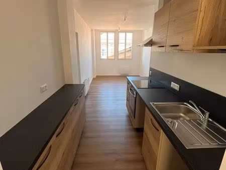 appartement 3 pièces en plein centre-ville des herbiers