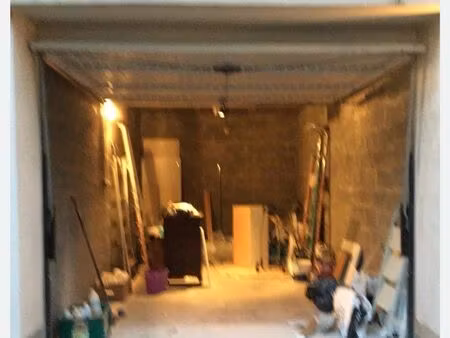 recherche garage ou box à louer