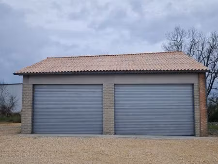 local professionnel à louer