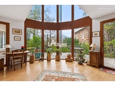 maison 6 pièces 207 m²