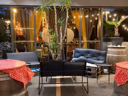 établissement pret a exploiter- bassin d arcachon- terrasse  parking
