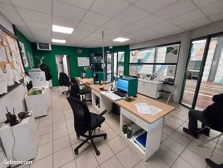 local commercial 568 m² la roche sur yon