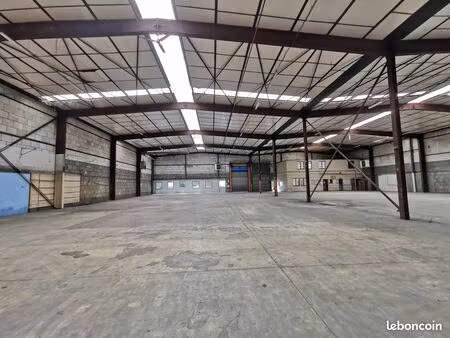 à louer – local d’activité à plaisir