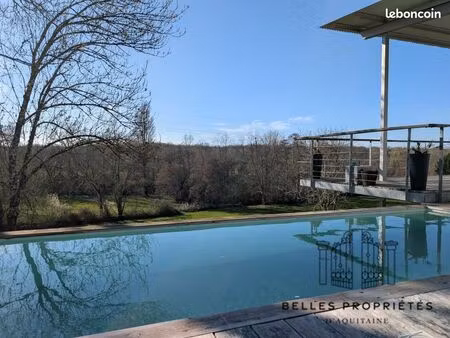 propriété 8 pièces 210 m²