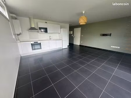 appartement 3 pièces 67 m²