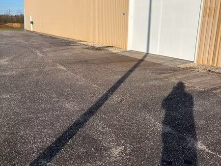 local d'activite 500 m2