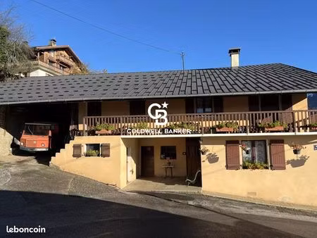 chalet 7 pièces 106 m²