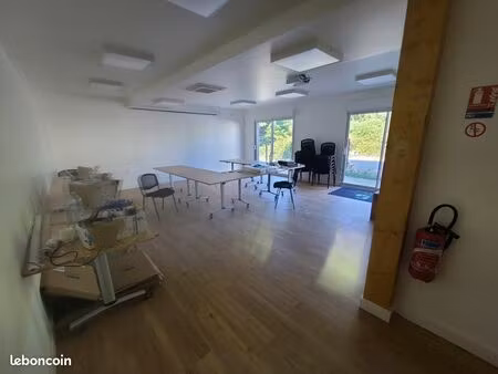 salle / local 50m² à pornichet