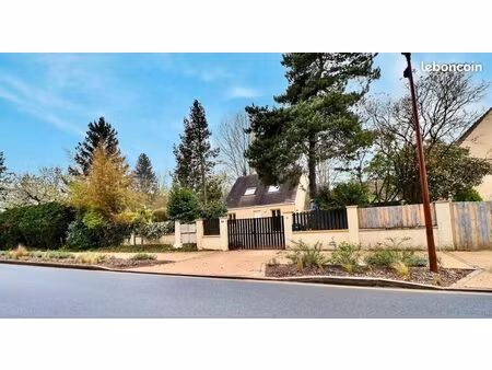 propriété 5 pièces 104 m²