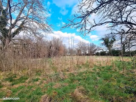 terrain 2063 m² montsaon