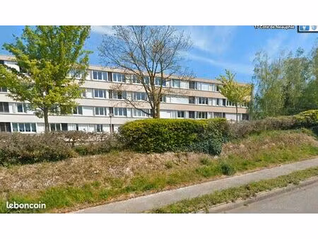 location studio lumineux & calme - beynes