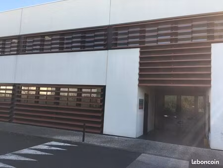 a louer bureau de 18m2 290 ht