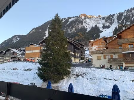 location t1 thollon station 18m2