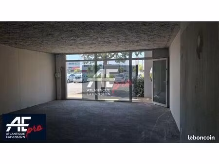 local commercial 50 m² trignac
