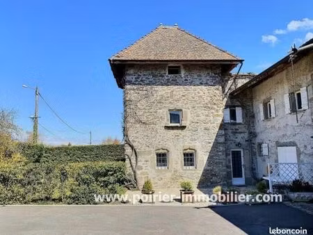 maison 5 pièces 202 m²