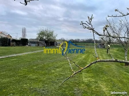 terrain 700 m² tercé