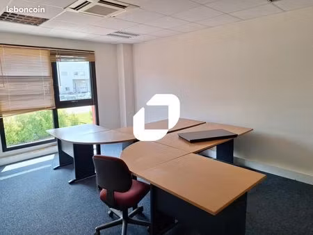 bureau 450 m²