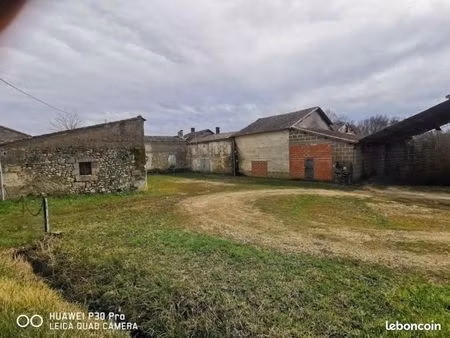 local industriel 800 m²