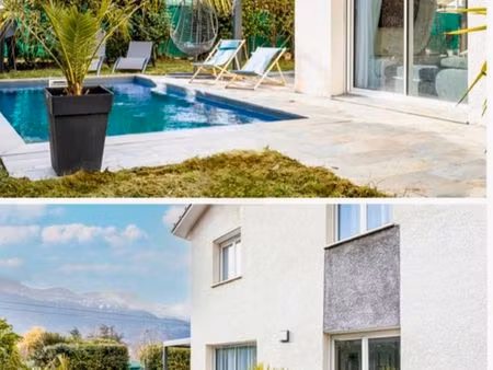 maison 2020 avec piscine  pergola bioclimatique et garage