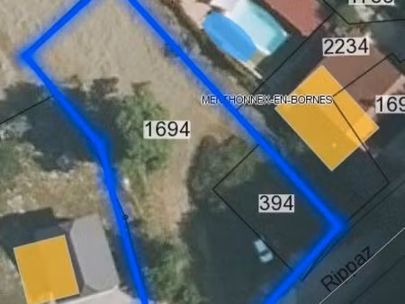 particulier vends terrain dans hameau