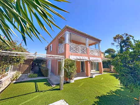 charmante maison dans domaine privé