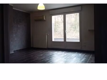 appartement f4 dans zone zi