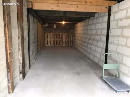 local de stockage ou garage