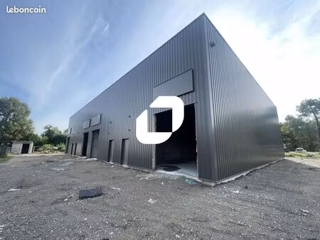 local d'activité 348 m²