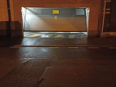 location d'une place de parking souterrain
