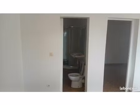 loue f2 bergette petit bourg 550 charges comprise