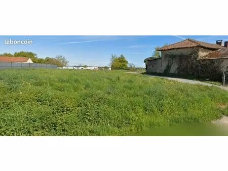 terrain 1 055 m² sereilhac