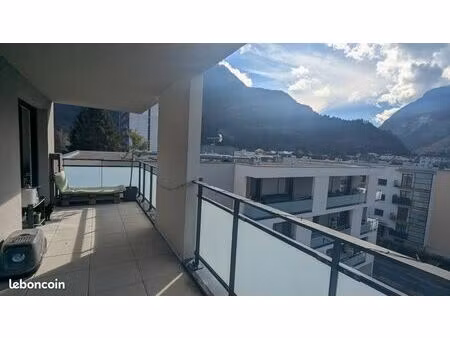 t3 récent (2019) cluses 73400 + terrasse 16m² vue montagne + garage & parking