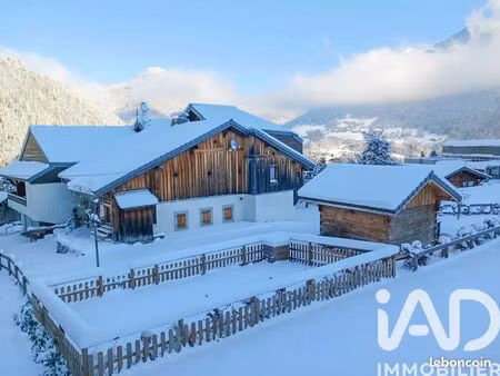 chalet 4 pièces 195 m²