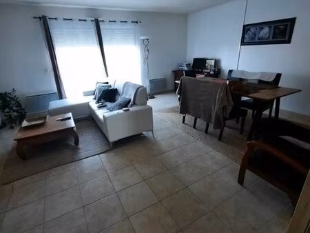 charmante maison avec jardin entièrement clôturé