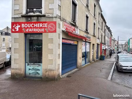 local commercial 195 m²