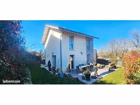 maison 5 pièces 102 m²