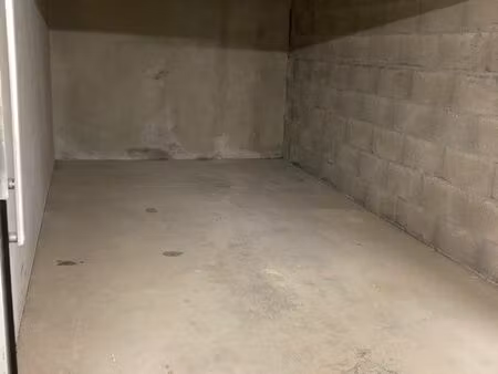 garage à louer impasse du funiculaire à etrembieres